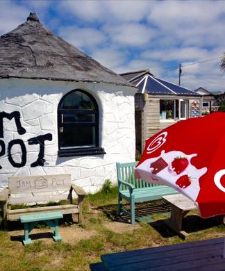 Jam pot, gwithian and godrevy dog friendly cafe