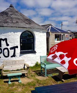 Jam pot, gwithian and godrevy dog friendly cafe